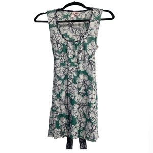 Sweet Pea Sleeveless Top EUC